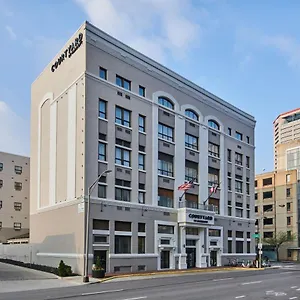 Courtyard Downtown Hotel